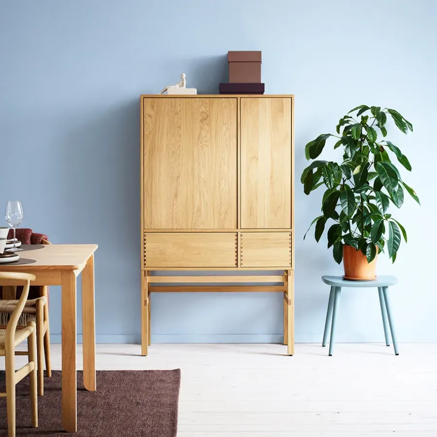 1898 Hylte kast, Eikenhout< Kasten & Vitrines