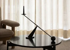 Audo Copenhagen Interconnect kandelaar 70 cm, Zwart< Kandelaars