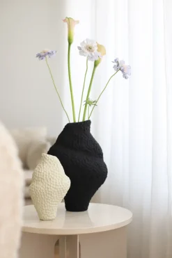Cooee Design Isla vaas 32 cm, Black< Vazen