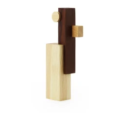 Normann Copenhagen Join sculptuur small, Ask-karboniserad ask< Sculpturen & Porseleinen Beelden