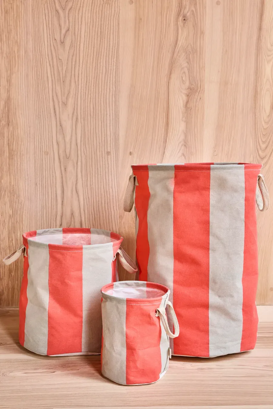 OYOY Kara opbergmand small Ø18x22 cm 2-pack, Cherry Red< Opbergmanden