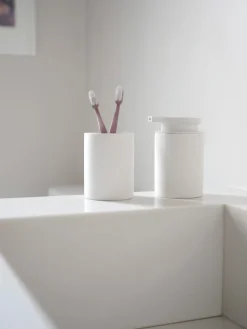 Zone Denmark Karma zeepdispenser 25 cl, White< Zeepdispensers & Zeepschaaltjes