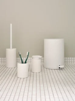 Zone Denmark Karma zeepdispenser 25 cl, White< Zeepdispensers & Zeepschaaltjes