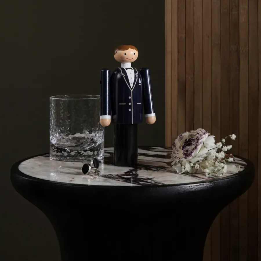 Kay Bojesen Denmark Kay Bojesen bruidegom, Blauw-zwart-wit, 18 cm< Houten Beelden