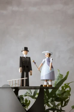 Kay Bojesen Denmark Kay Bojesen herderin, Lichtblauw< Houten Beelden