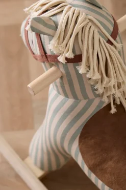 Kid's Concept schommelpaard, Sam< Kinderkamer Interieuraccessoires|Kinderkamer Interieuraccessoires