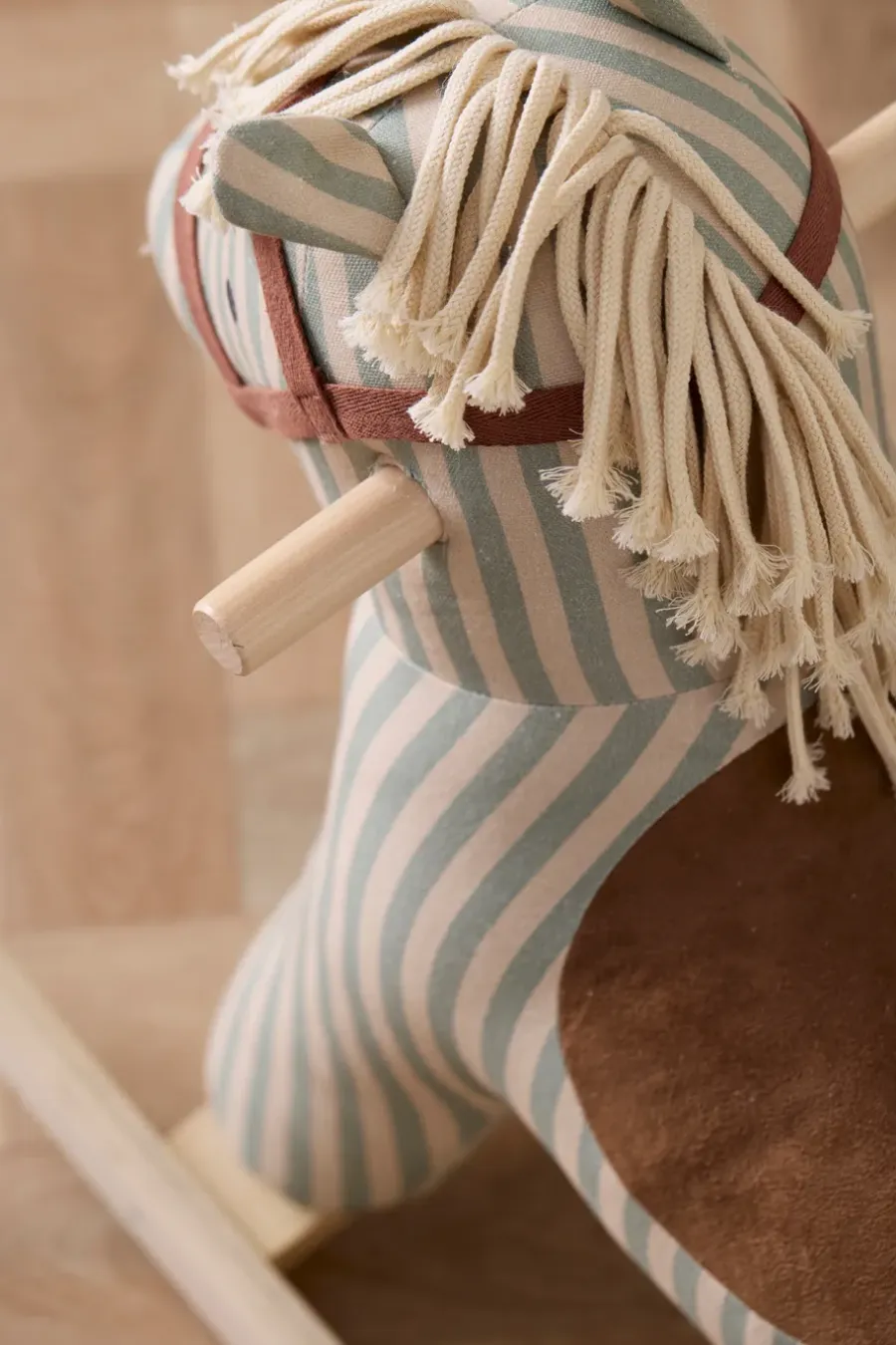 Kid's Concept schommelpaard, Sam< Kinderkamer Interieuraccessoires|Kinderkamer Interieuraccessoires