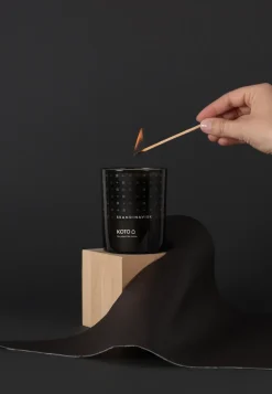 Skandinavisk Koto geurkaars met deksel, 200 g< Geurkaarsen & Aroma Diffusers