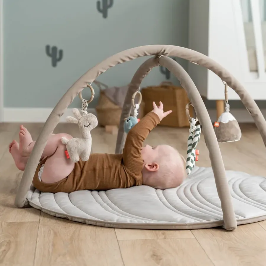 Done by deer Lalee babygym Ø90 cm, Sand< Kinderkamer Interieuraccessoires|Kinderkamer Interieuraccessoires