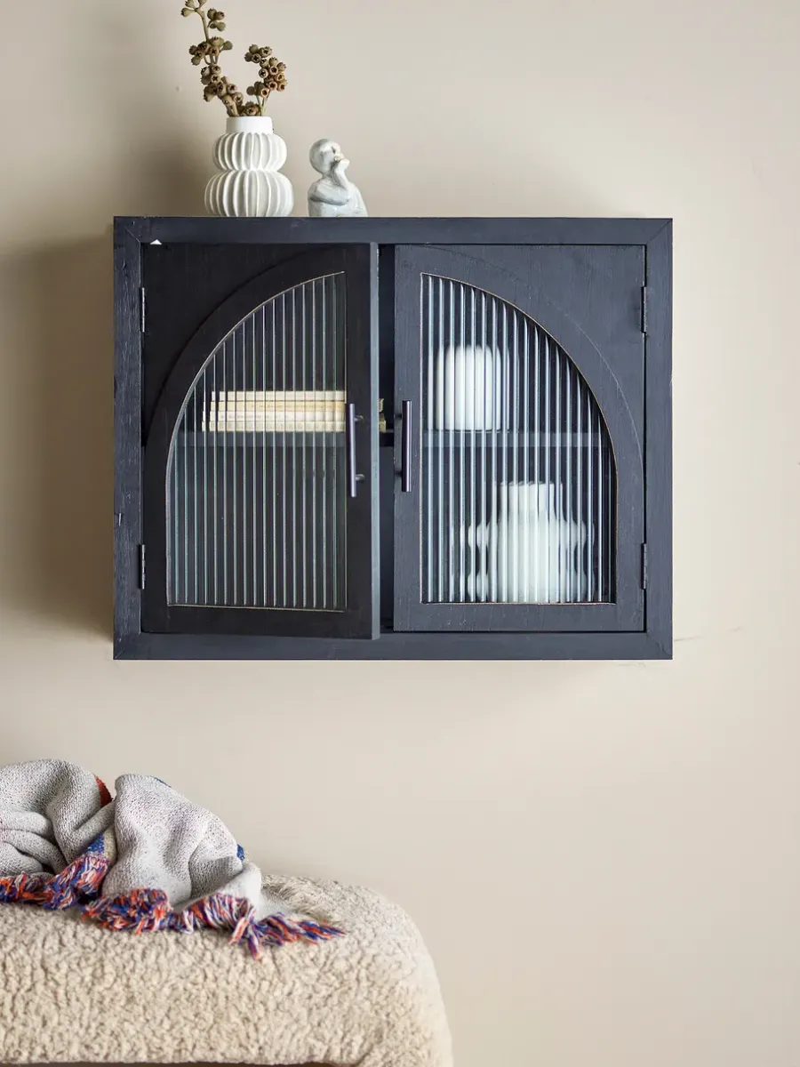 Bloomingville Lario wandkast 62x49x23 cm, Zwart dennenhout< Kasten & Vitrines