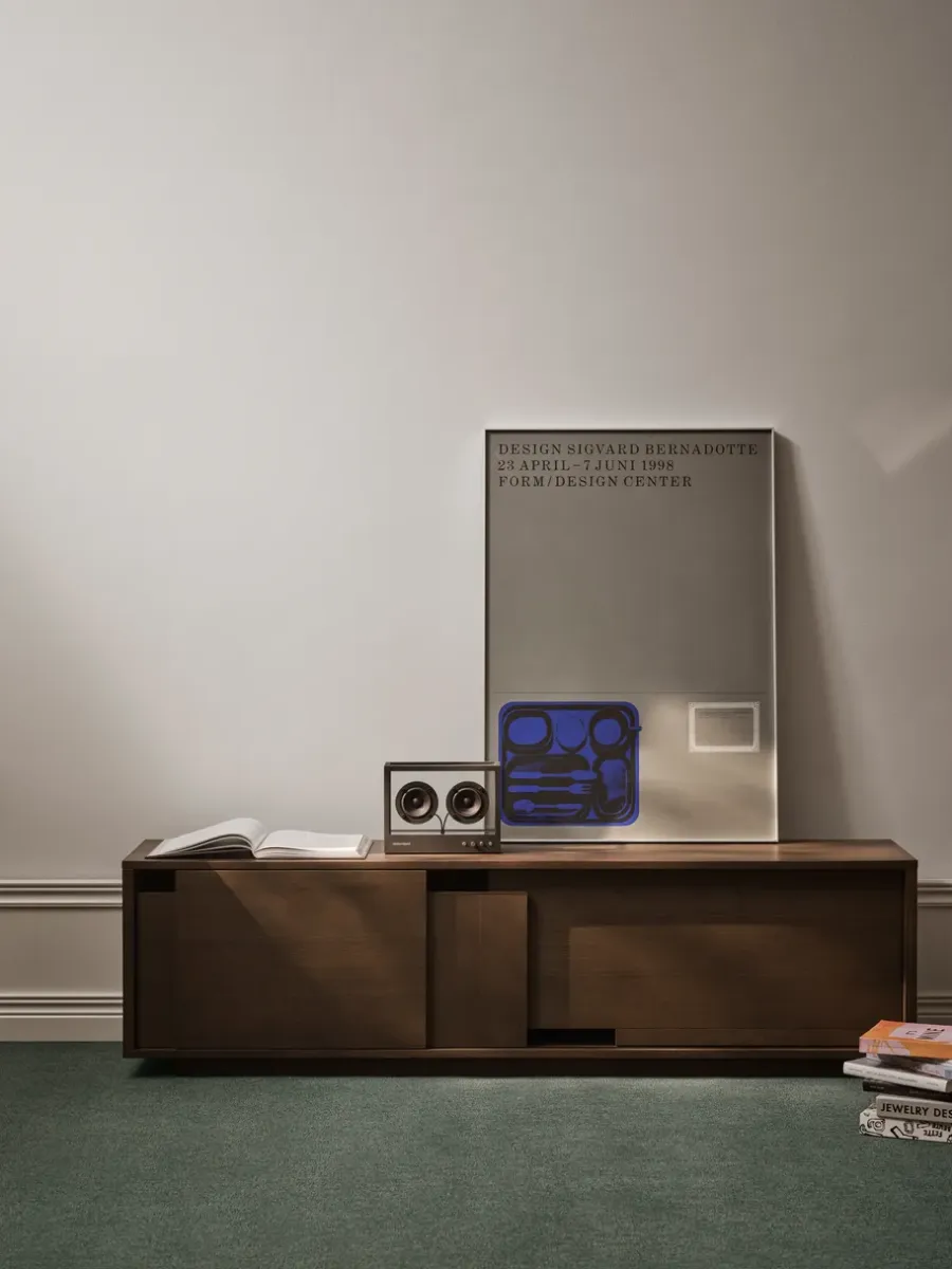 Design House Stockholm Layer dressoir, Donker eiken, 180x51 cm< Tv- & Mediameubels|Ladekasten & Dressoirs