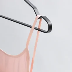 Brabantia Linn kleerhanger 4-pack, Zwart< Kapstokken & Hangrekken|Haken & Hangers
