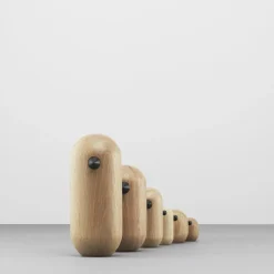 Normann Copenhagen Little Bird figuur eikenhout, 3 cm.< Houten Beelden