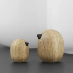 Normann Copenhagen Little Bird figuur eikenhout, 3 cm.< Houten Beelden
