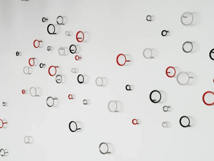 Normann Copenhagen Loop haak small Ø4,4 cm, Red< Haken & Hangers