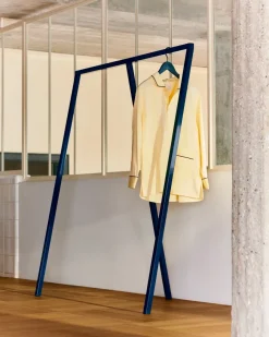 HAY Loop Stand Wardrobe klerenhanger, Deep blue< Kapstokken & Hangrekken