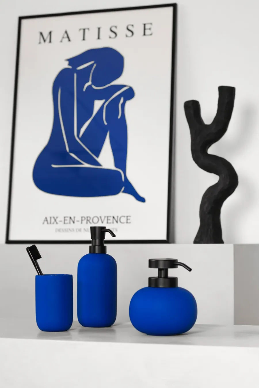 Mette Ditmer Lotus zeepdispenser hoog, Cobalt< Zeepdispensers & Zeepschaaltjes