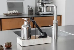Mette Ditmer Lotus zeepdispenser hoog, Chrome< Zeepdispensers & Zeepschaaltjes