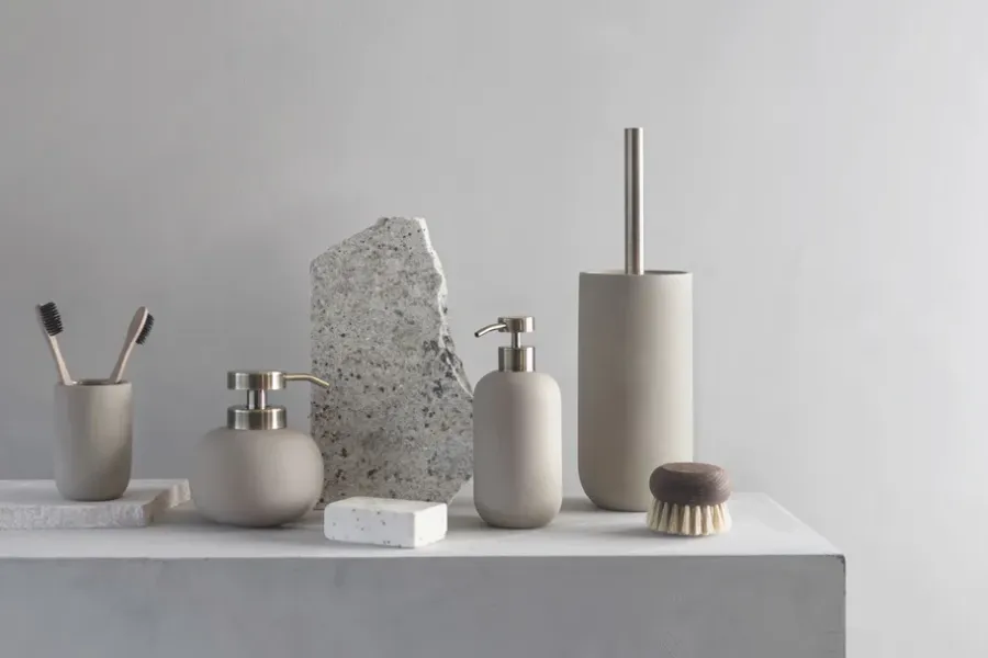 Mette Ditmer Lotus zeepdispenser hoog, Sand< Zeepdispensers & Zeepschaaltjes