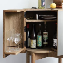 Northern Loud serveertrolley op wielen, gerookt eikenhout< Kasten & Vitrines
