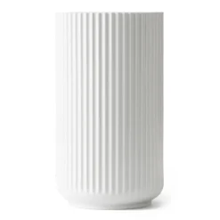 Lyngby Porcelæn Lyngby vaas wit, 31 cm.< Vazen