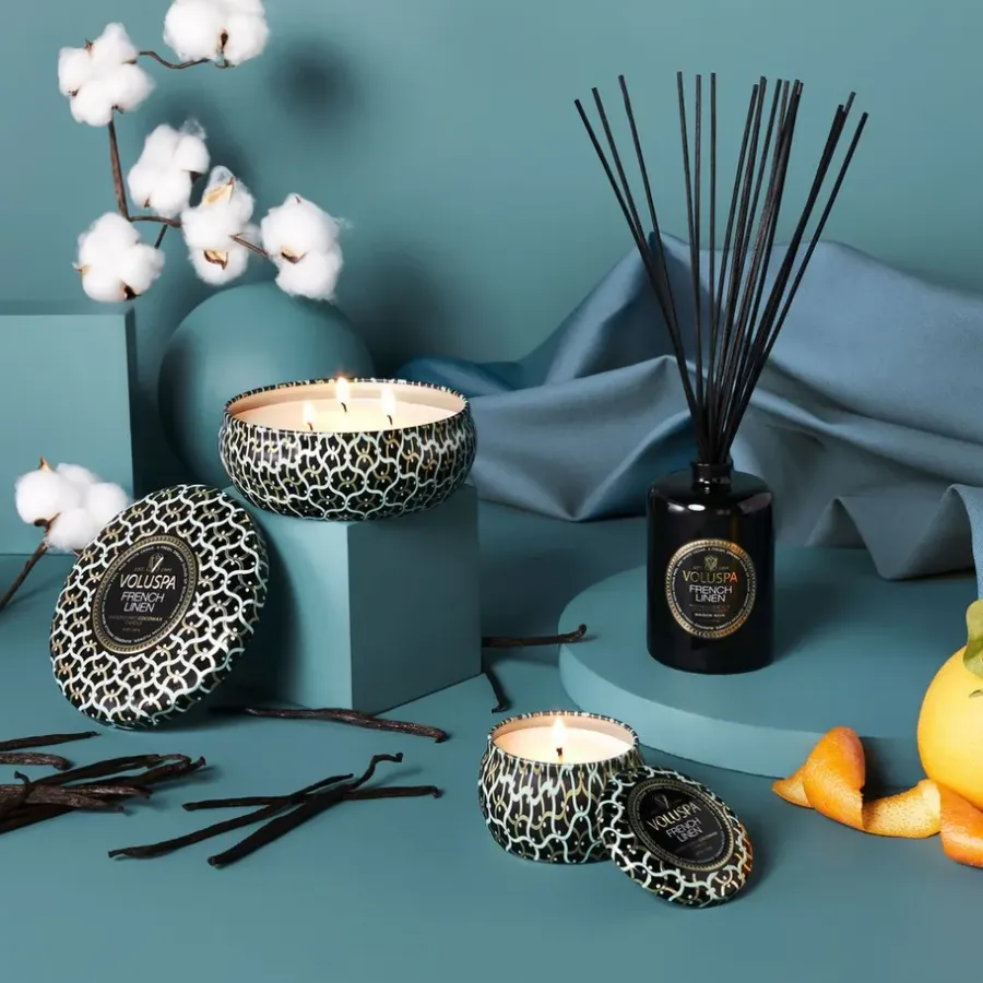 Voluspa Maison Noir geurstokjes 177 ml, French Linen< Geurkaarsen & Aroma Diffusers