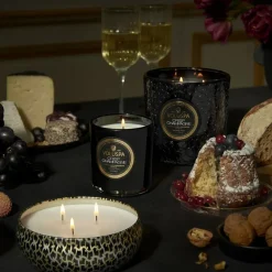 Voluspa Maison Noir 3-wick Tin geurkaars 40 uur, Crisp Champagne< Geurkaarsen & Aroma Diffusers