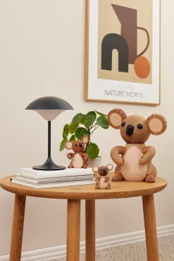 Spring Copenhagen Matilda decoratie koala, Eikenhout-essenhout< Houten Beelden