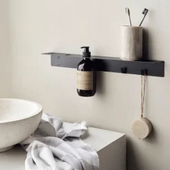 Meraki plank met flessenhanger en haak, Geborstelde zwarte afwerking< Planken & Planksystemen