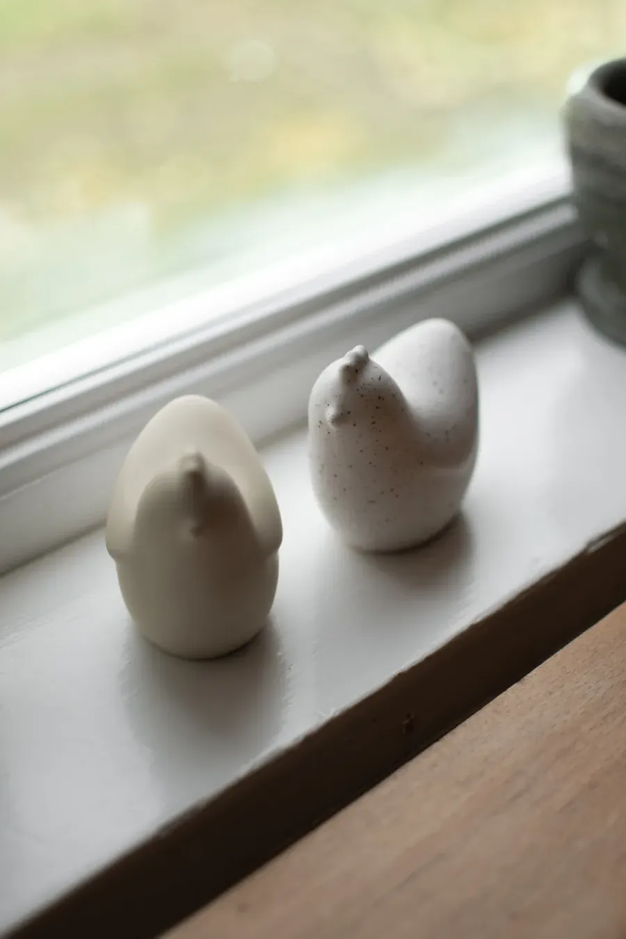 DBKD Mini kippen 8 cm, White dot< Paasdecoratie