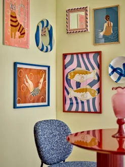 Bloomingville Missy illustratie met lijst 40x56 cm, Roos< Wanddecoraties