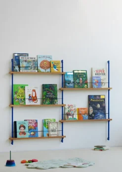 MOEBE tijdschriftstandaard, Oak-blue< Tijdschriftenrekken