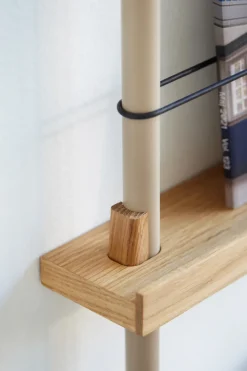 MOEBE tijdschriftstandaard, Smoked oak-grey< Tijdschriftenrekken