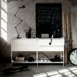 Zweed Molto 840 kast, wit, incl. wit metalen frame< Planken & Planksystemen