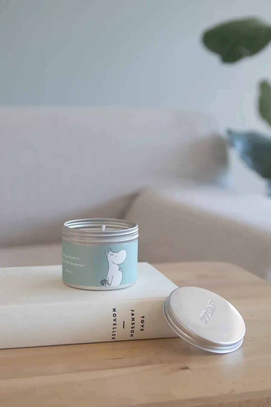 Pluto Design Mumin geurkaars small 20 u., Moomin< Geurkaarsen & Aroma Diffusers