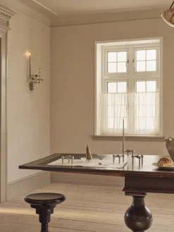 STOFF Nagel kandelaar, Geborsteld chroom< Kandelaars