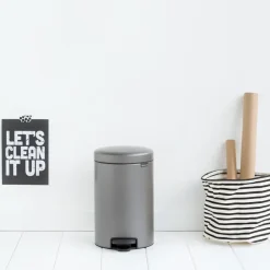 Brabantia New Icon pedaalemmer 12 liter, platina< Pedaalemmers