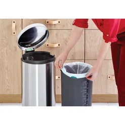Brabantia New Icon pedaalemmer 30 liter, Matt steel fingerprint proof< Pedaalemmers