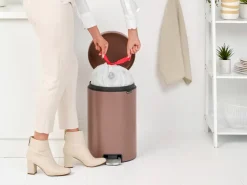 Brabantia New Icon pedaalemmer 20 liter, Satin Taupe< Pedaalemmers