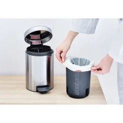 Brabantia New Icon pedaalemmer 3 liter, Matt steel fingerprint proof< Pedaalemmers