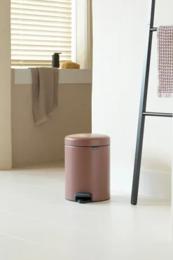 Brabantia New Icon pedaalemmer 5 liter, Satin Taupe< Pedaalemmers