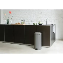 Brabantia New Icon pedaalemmer 30 liter, Mineral concrete grey< Pedaalemmers