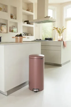 Brabantia New Icon pedaalemmer 30 liter, Satin Taupe< Pedaalemmers