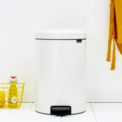 Brabantia New Icon pedaalemmer 20 liter, wit< Pedaalemmers
