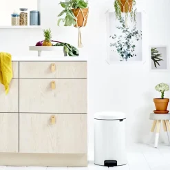 Brabantia New Icon pedaalemmer 20 liter, wit< Pedaalemmers