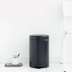 Brabantia New Icon pedaalemmer 12 liter, mat zwart< Pedaalemmers