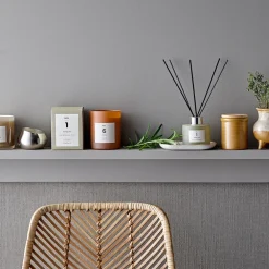 Illume x Bloomingville NO. 1 Parsley Lime geurkaars, 200 g + Giftbox< Geurkaarsen & Aroma Diffusers