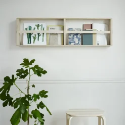 Fritz Hansen Norr tijdschriftenhouder 120 cm, Eiken< Tijdschriftenrekken