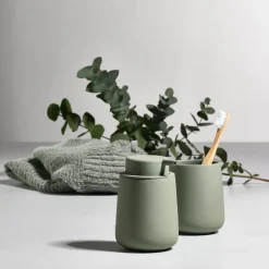 Zone Denmark Nova One Zeeppomp, matcha green< Zeepdispensers & Zeepschaaltjes