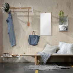 Essem Design Oskar haak, wit, eikenknop< Haken & Hangers